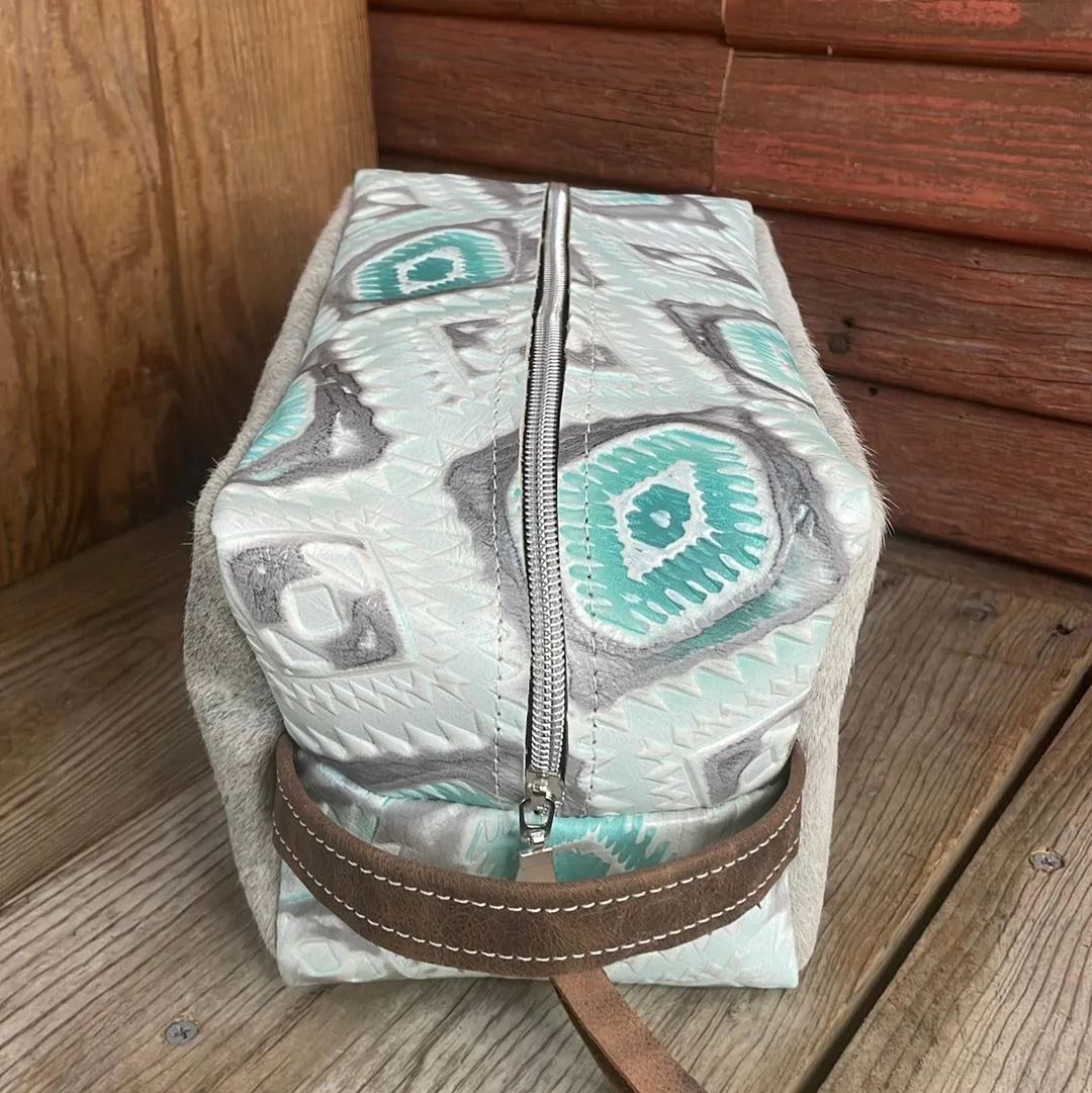 007 Dutton - Grey Brindle w/ Turquoise Sand Aztec