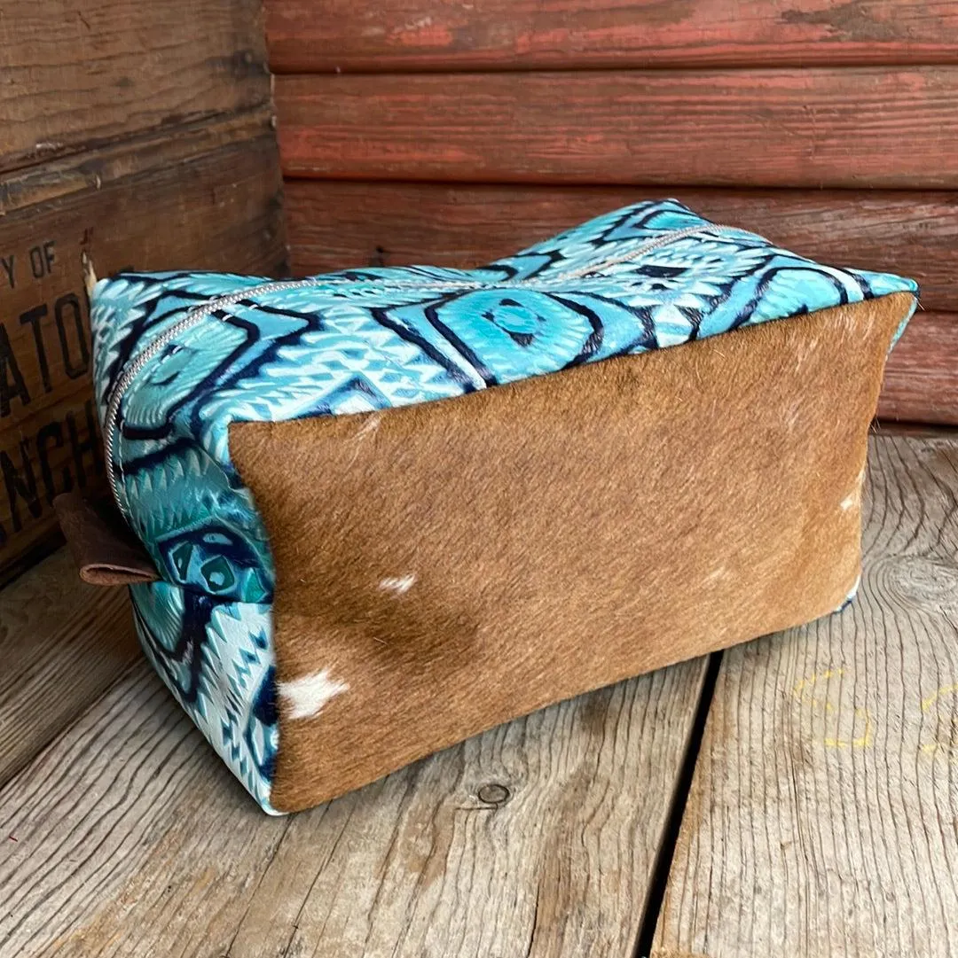 008 Dutton - Longhorn w/ Glacier Park Aztec
