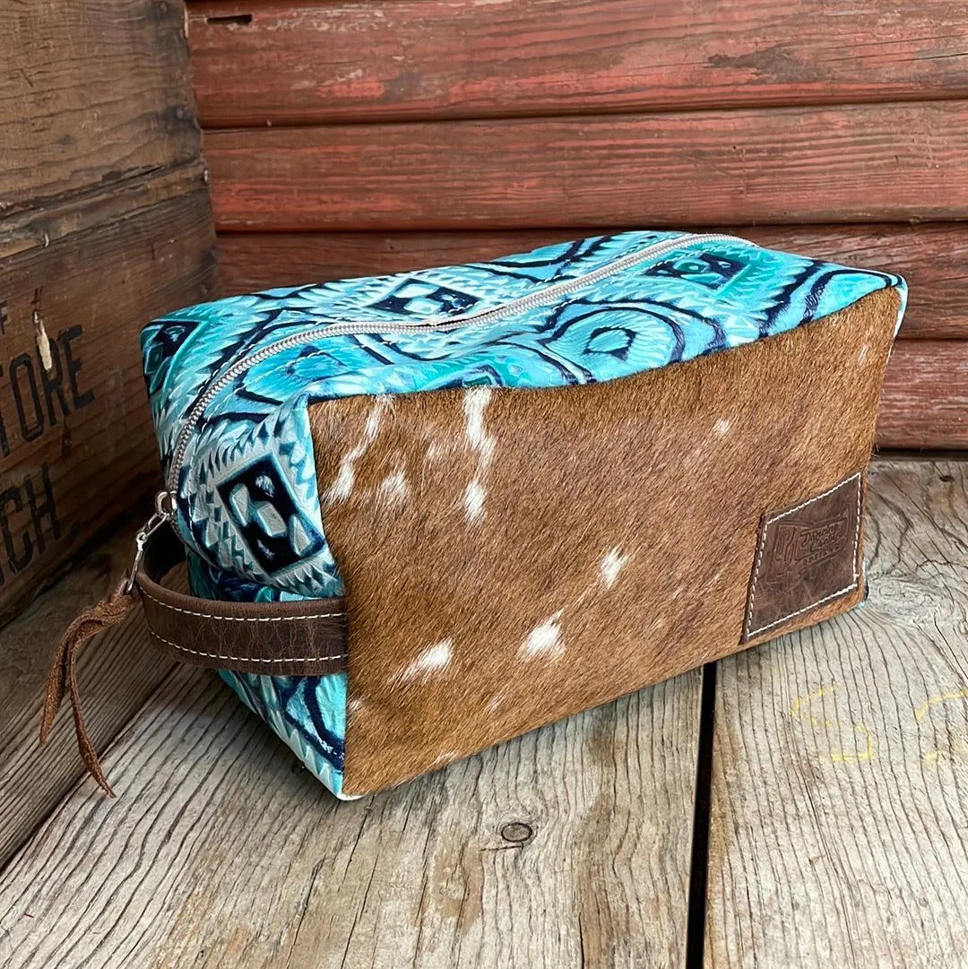 008 Dutton - Longhorn w/ Glacier Park Aztec