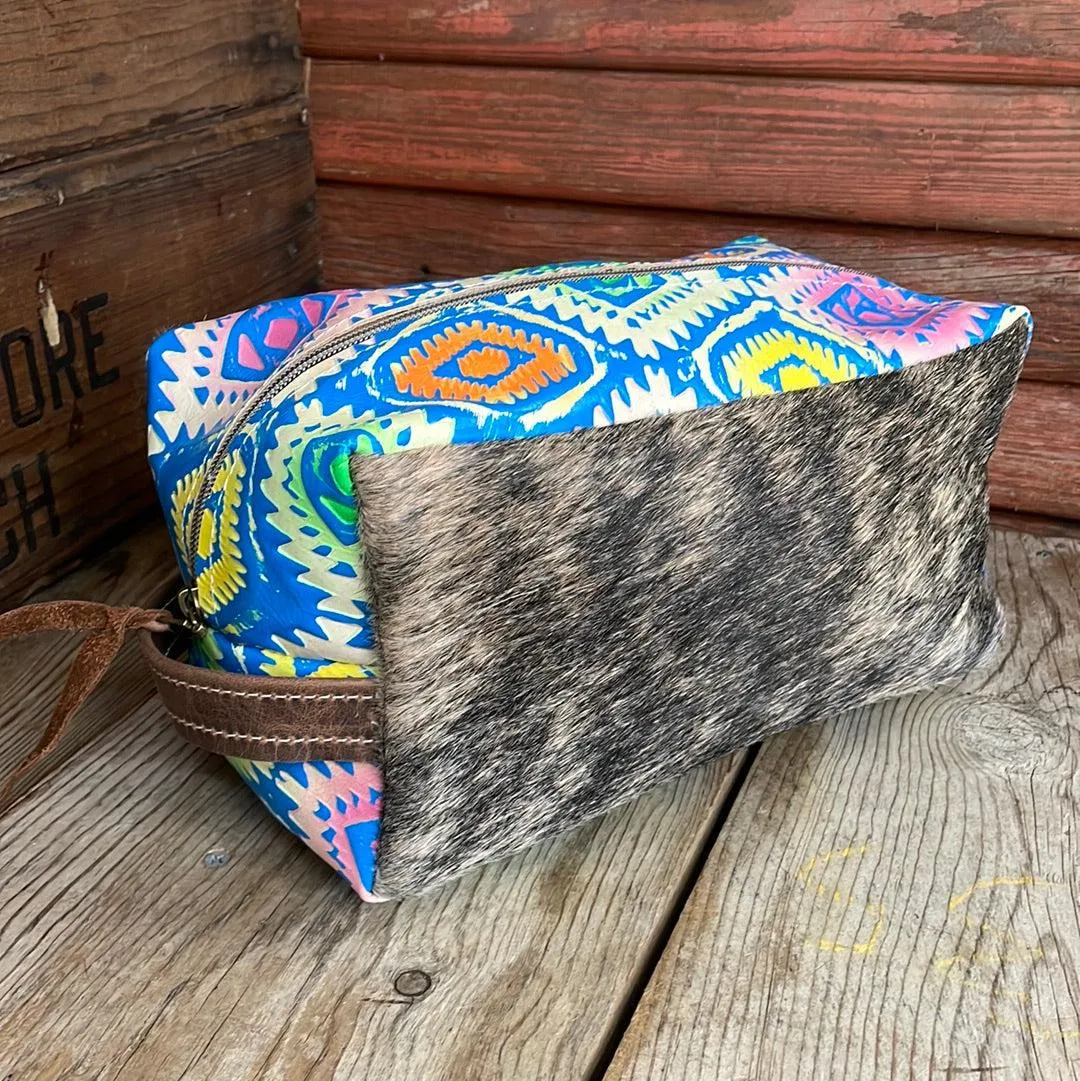 033 Dutton - Brindle w/ Neon Trip Aztec