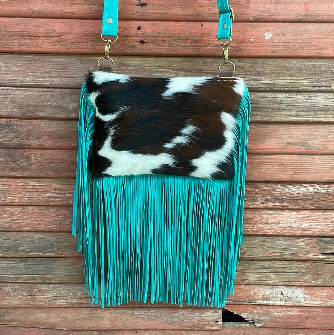059 Patsy - Tricolor w/ No Embossed