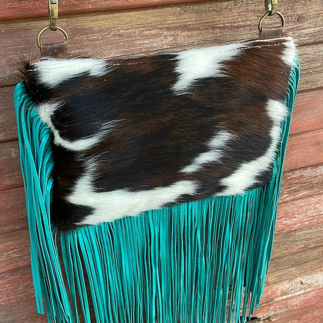 059 Patsy - Tricolor w/ No Embossed