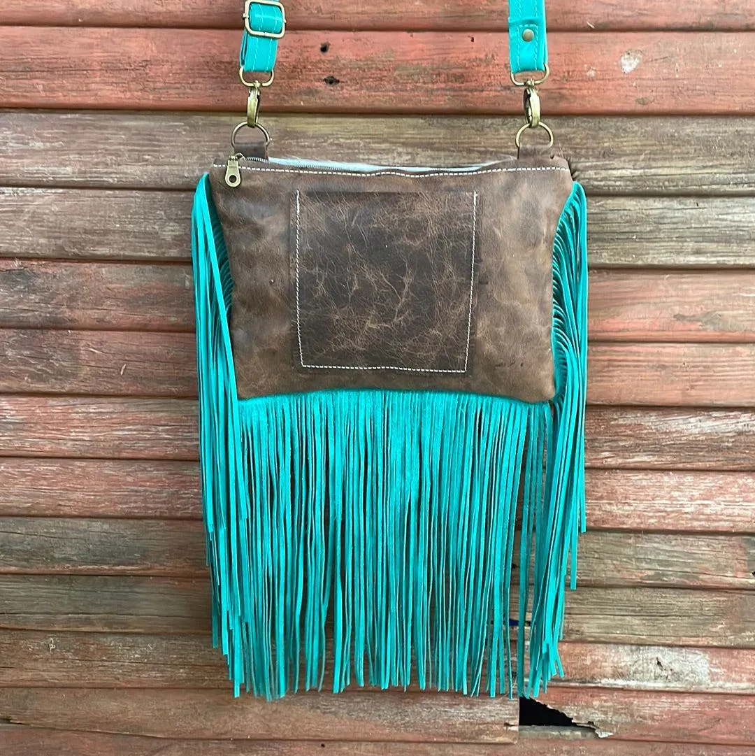 059 Patsy - Tricolor w/ No Embossed