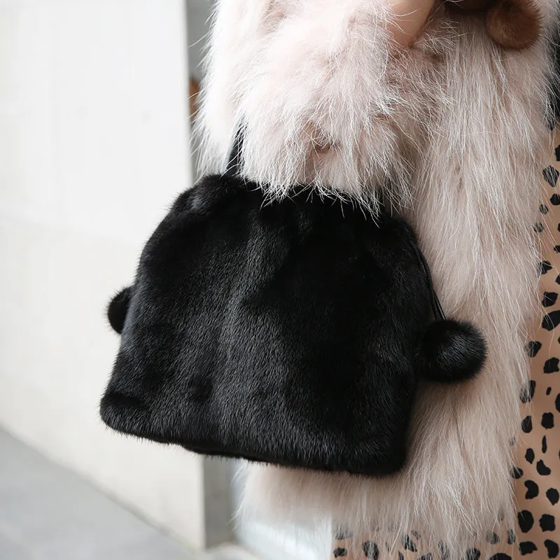 2022 New Arrivals Women's Real Mink Fur Handbags Luxury Fur Bags For Female Drawstring Hairball Tote Bags 8840
