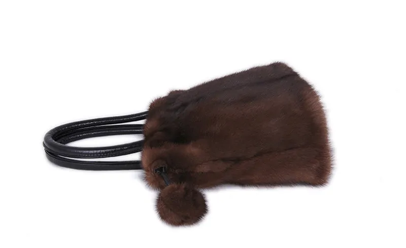 2022 New Arrivals Women's Real Mink Fur Handbags Luxury Fur Bags For Female Drawstring Hairball Tote Bags 8840