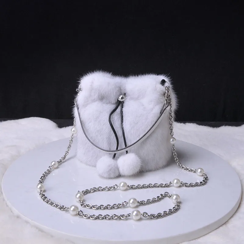 2022 New Women Fashion Real Mink Fur Crossbody Bags Fur Ball Chain Bags Fur Shoulder Bag Casual Tote Female Handbags 8820