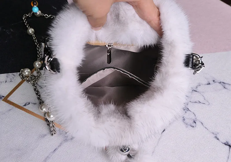 2022 New Women Fashion Real Mink Fur Crossbody Bags Fur Ball Chain Bags Fur Shoulder Bag Casual Tote Female Handbags 8820