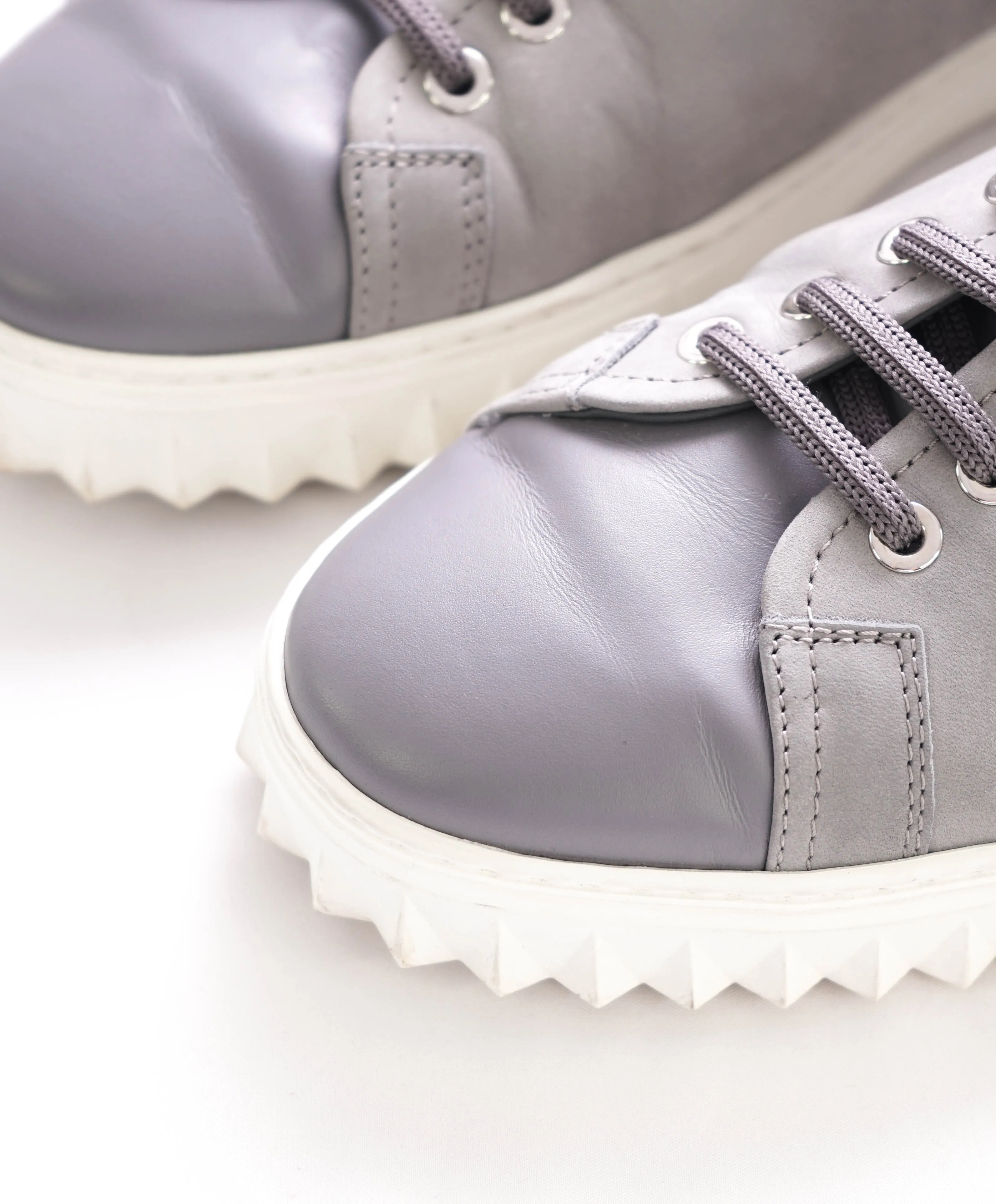 $750 SALVATORE FERRAGAMO - *Rhinoceros* Gray Gancini Sneaker - 8.5 US