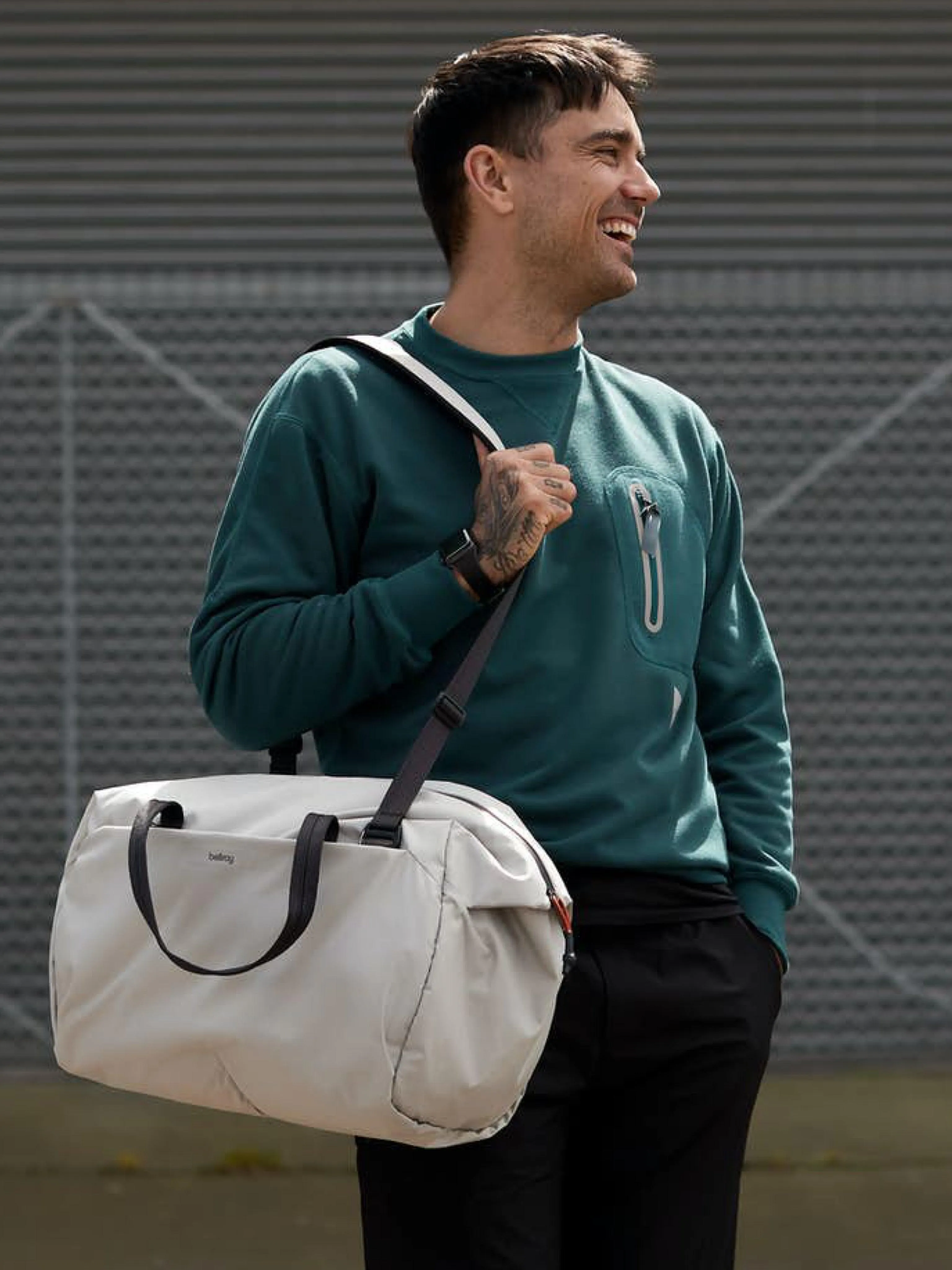 Bellroy Lite Duffel Chalk (Leather Free)