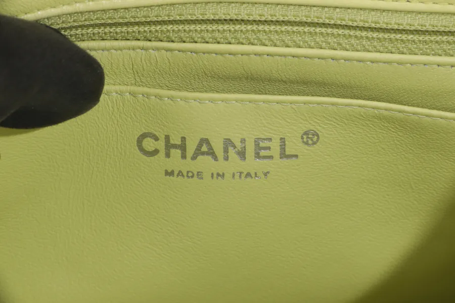 CHANEL CLASSIC FLAP MINI LIME (1468xxxx) LAMBSKIN SILVER HARDWARE NO CARD WITH DUST COVER