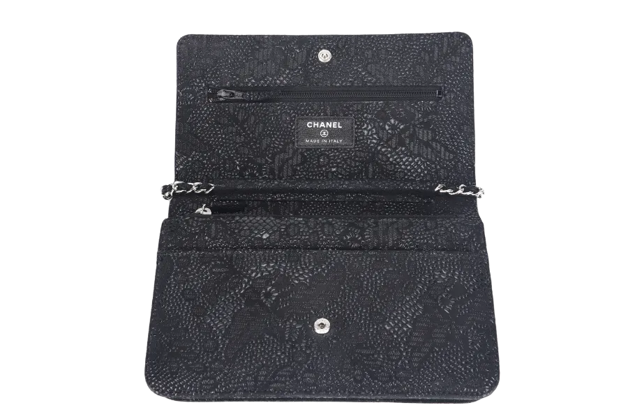 CHANEL W.O.C FLOWER LACE (1895xxxx) BLACK EMBOSSED GOATSKIN SILVER HARDWARE NO DUST COVER