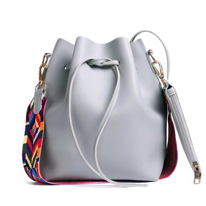 DAUNAVIA  Bucket Bag