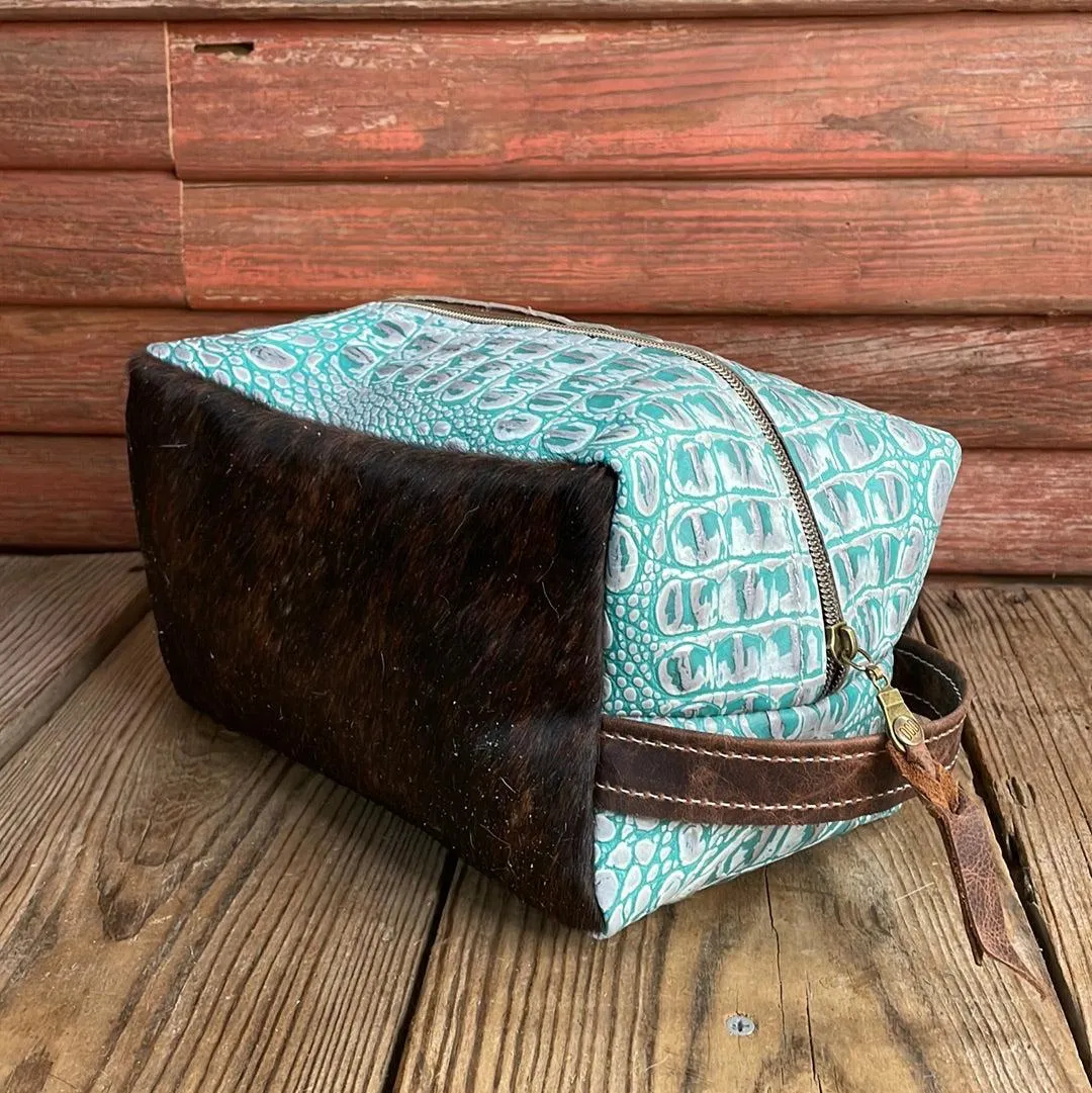 Dutton - Dark Brindle w/ Turquoise Sand Croc