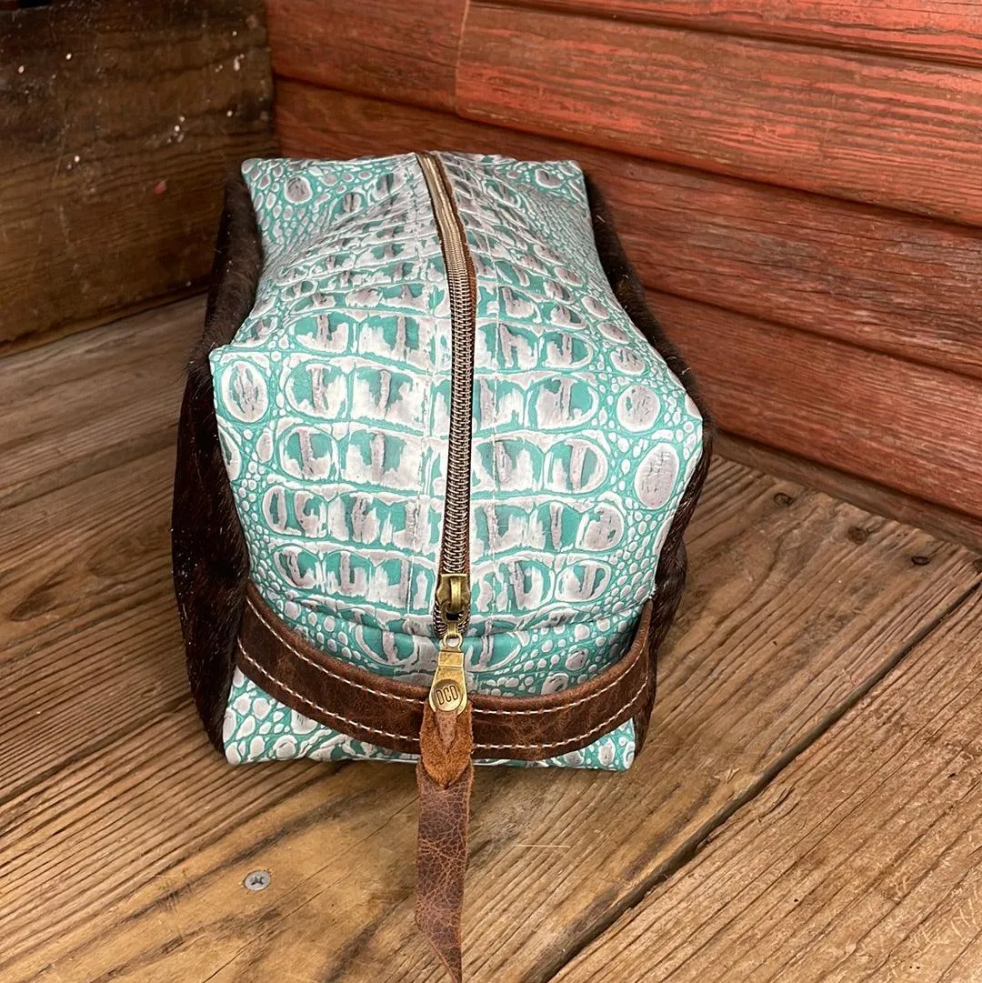 Dutton - Dark Brindle w/ Turquoise Sand Croc