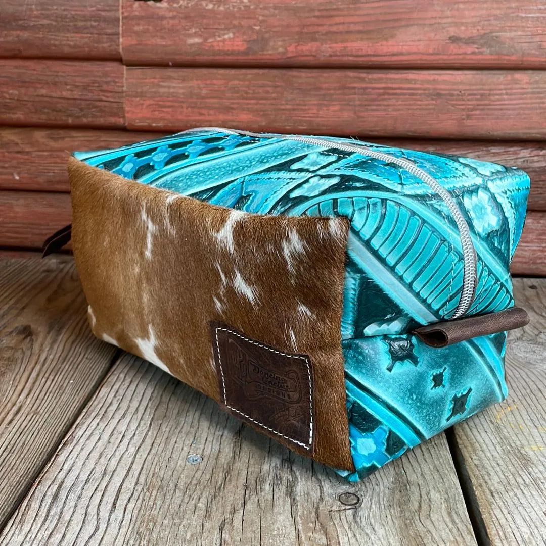 Dutton - Longhorn w/ Turquoise Matrix Navajo