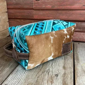 Dutton - Longhorn w/ Turquoise Matrix Navajo
