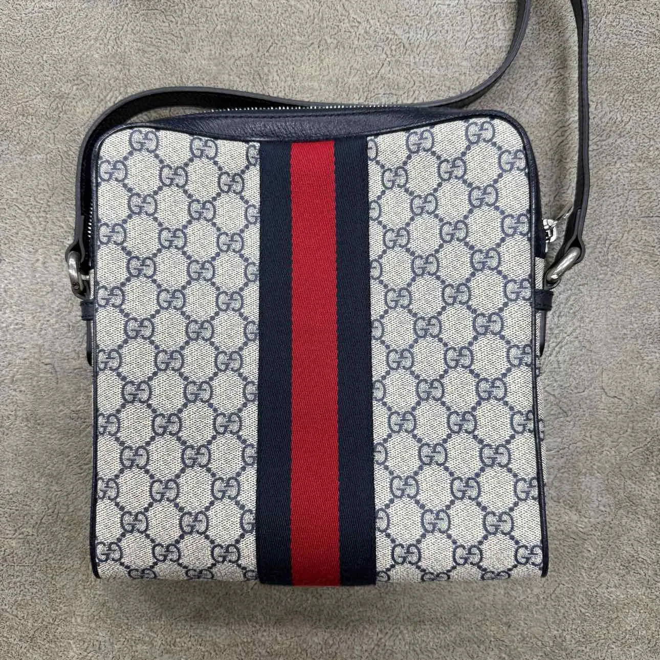 Gucci Messenger Bag "GG SUPREME OPHIDIA" Used Navy Size OS