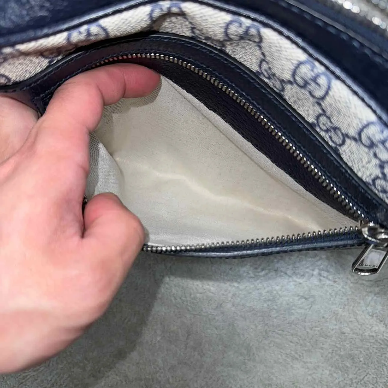 Gucci Messenger Bag "GG SUPREME OPHIDIA" Used Navy Size OS