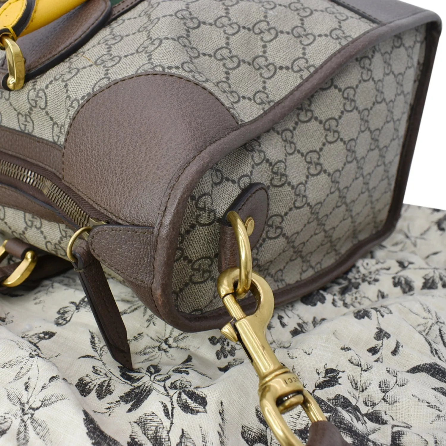 GUCCI Neo Vintage GG Supreme Monogram Web Duffel Travel Bag Beige