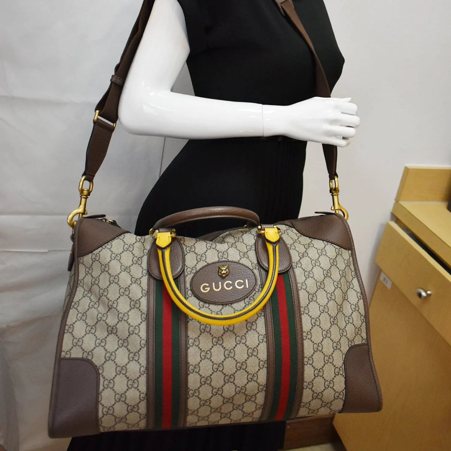 GUCCI Neo Vintage GG Supreme Monogram Web Duffel Travel Bag Beige