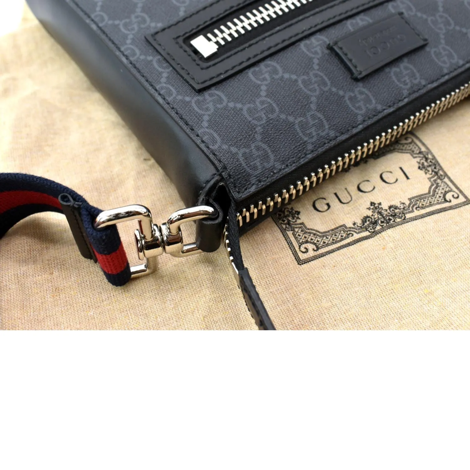 GUCCI Small GG Supreme Canvas Messenger Bag Black 523599