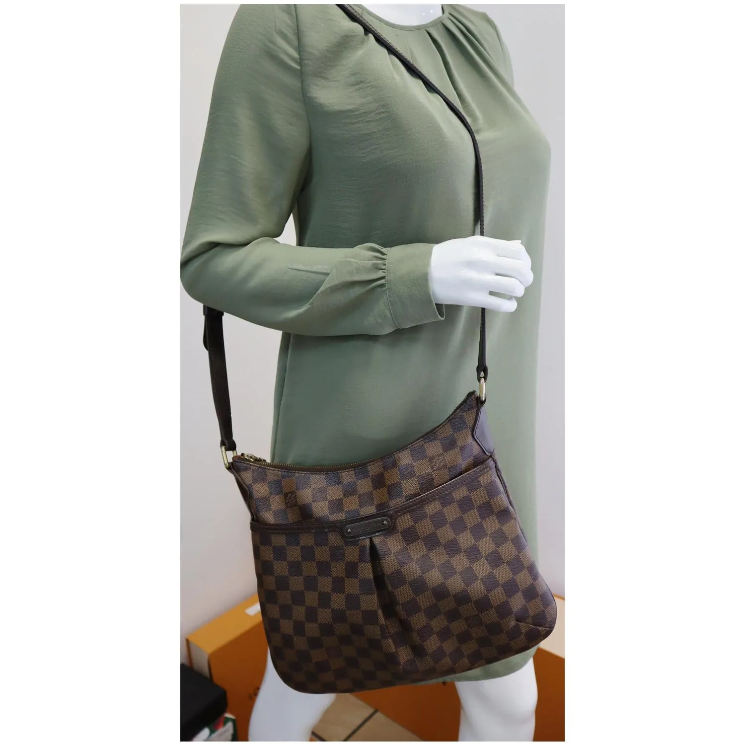 LOUIS VUITTON Bloomsbury PM Damier Ebene Crossbody Bag Brown