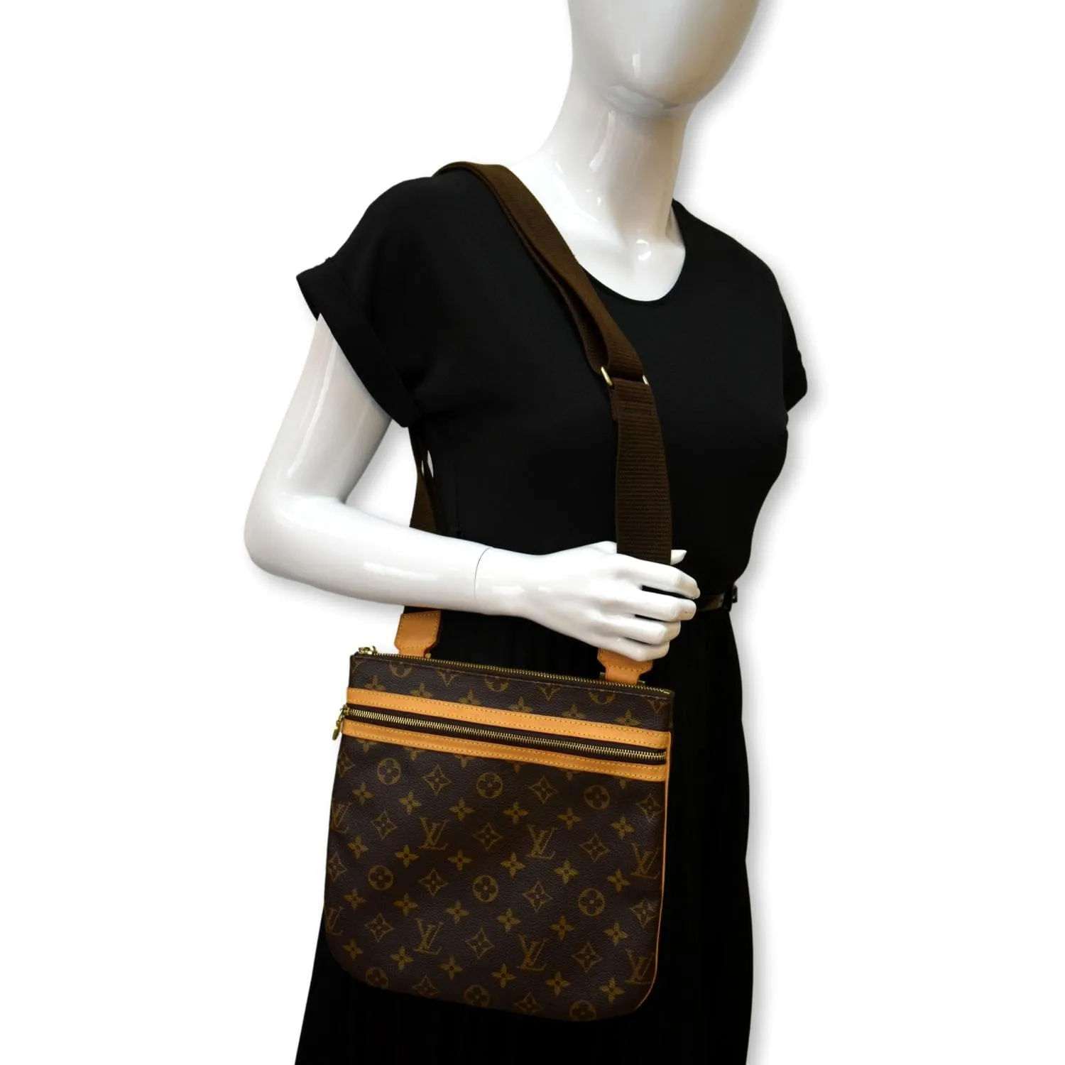 LOUIS VUITTON  Bosphore Pochette Monogram Canvas Shoulder Bag Brown