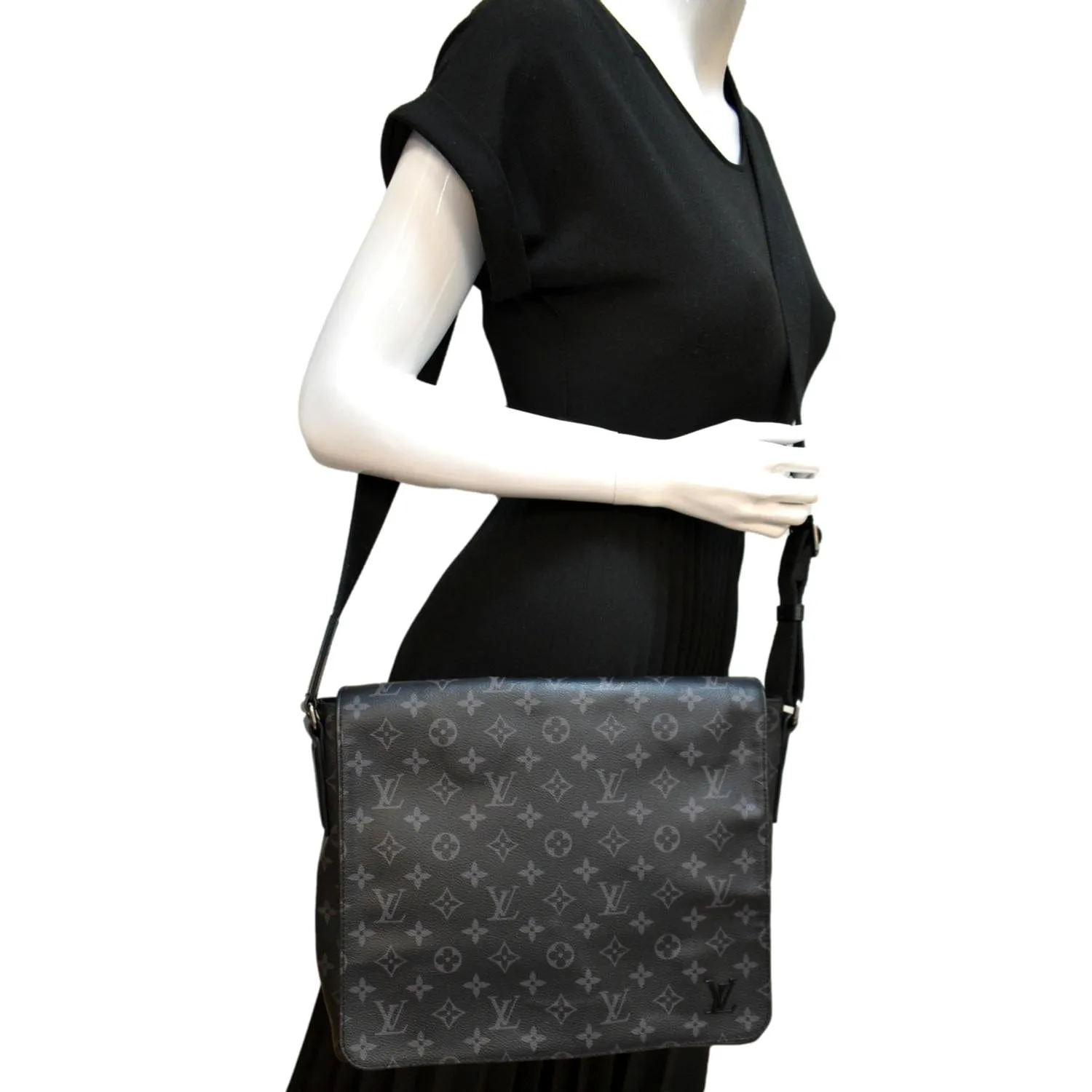 LOUIS VUITTON District PM Monogram Eclipse Messenger Bag Black