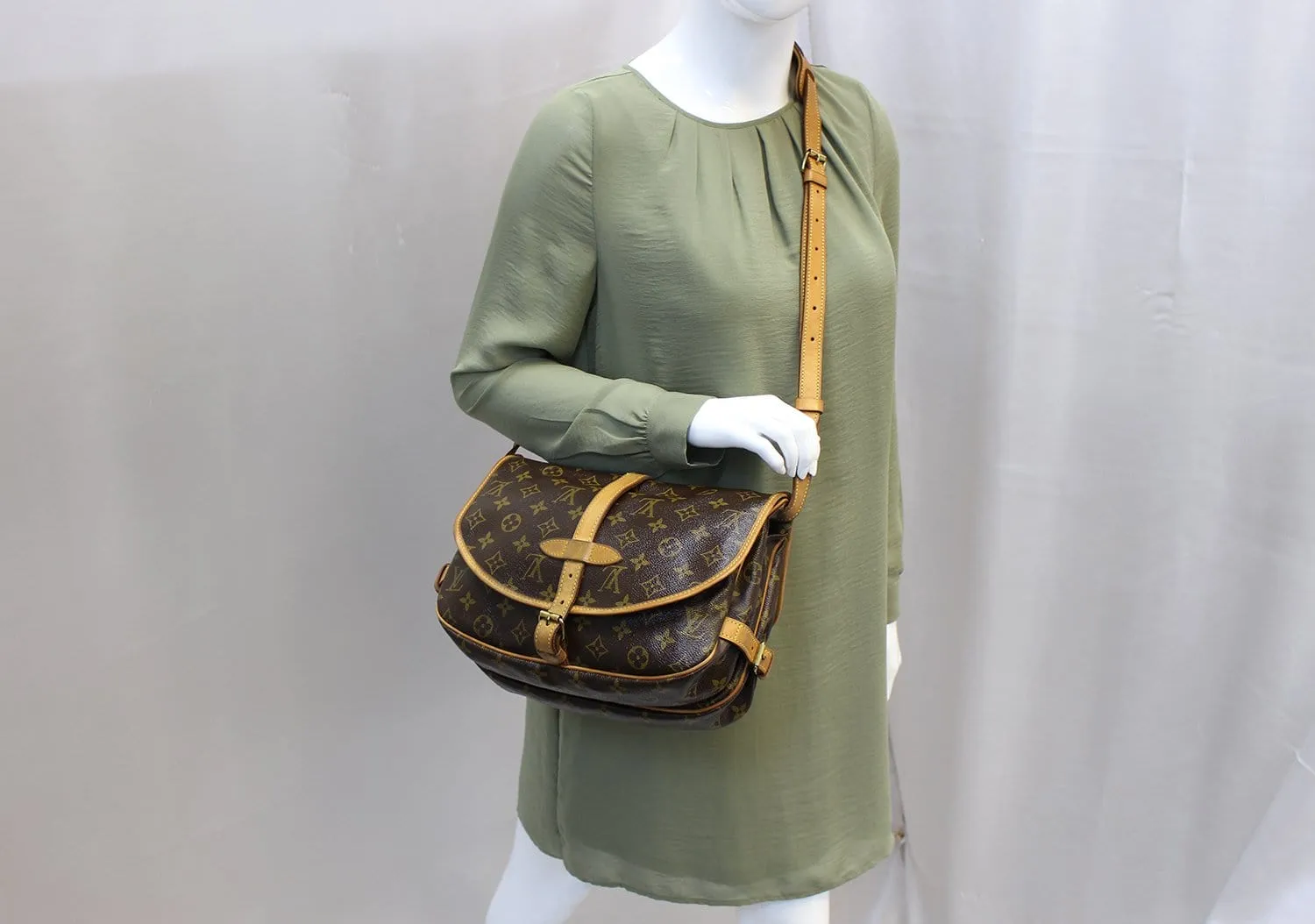 LOUIS VUITTON Monogram Canvas Saumur 30 Shoulder Bag
