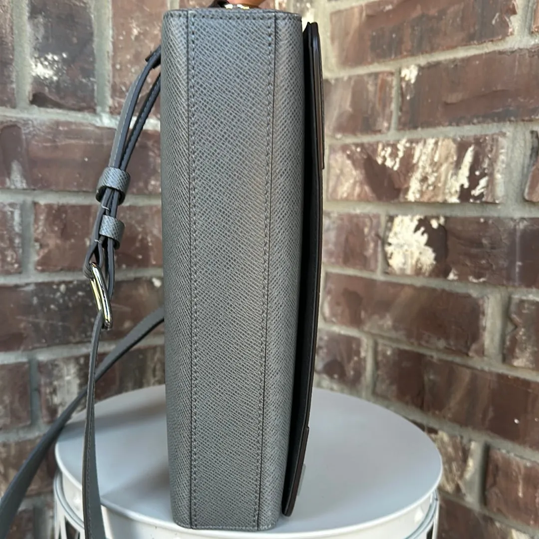 Louis Vuitton New Flap Messenger Taiga Leather