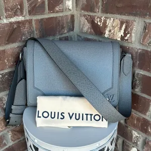 Louis Vuitton New Flap Messenger Taiga Leather