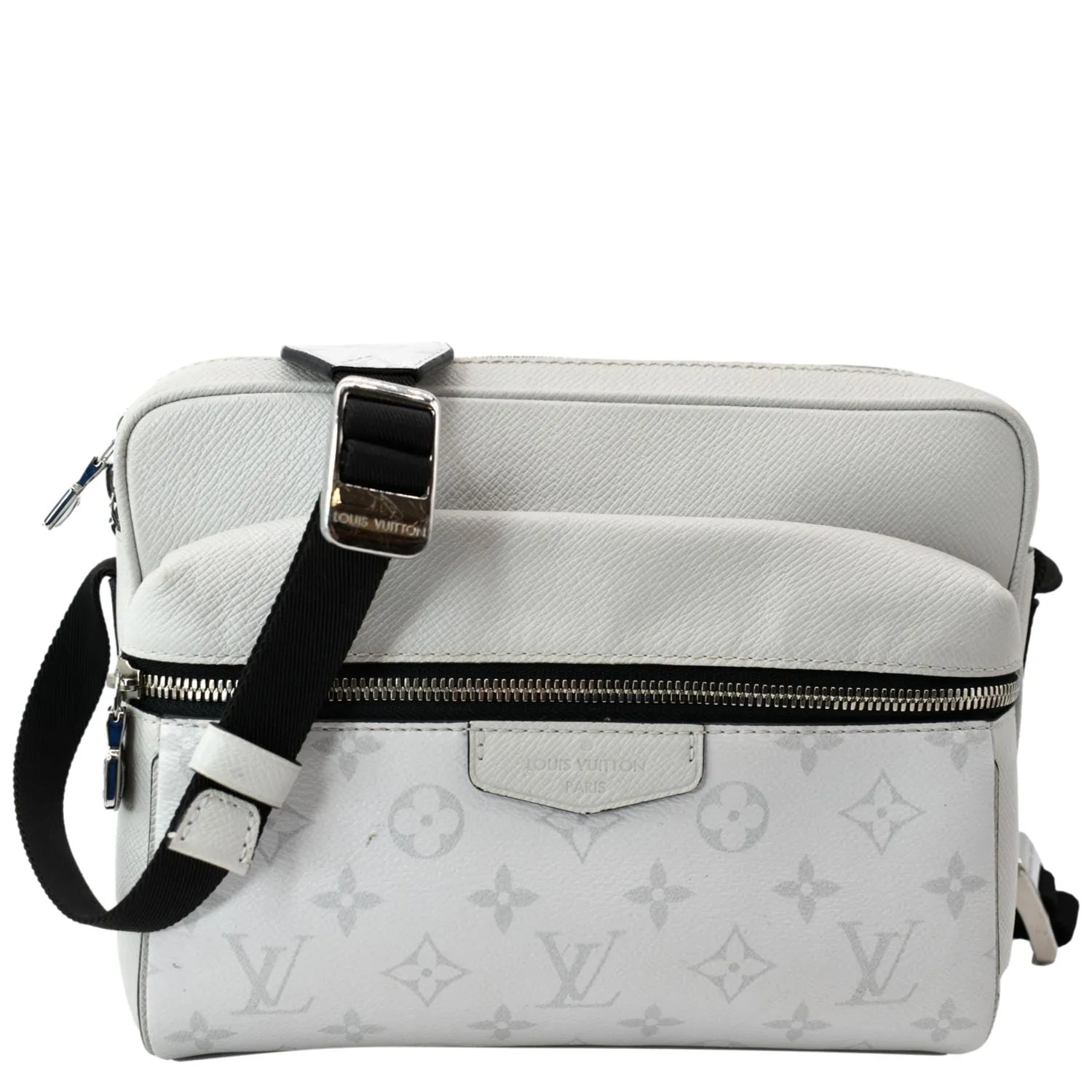 LOUIS VUITTON Outdoor Messenger Monogram Taiga Leather Shoulder Bag Antartica