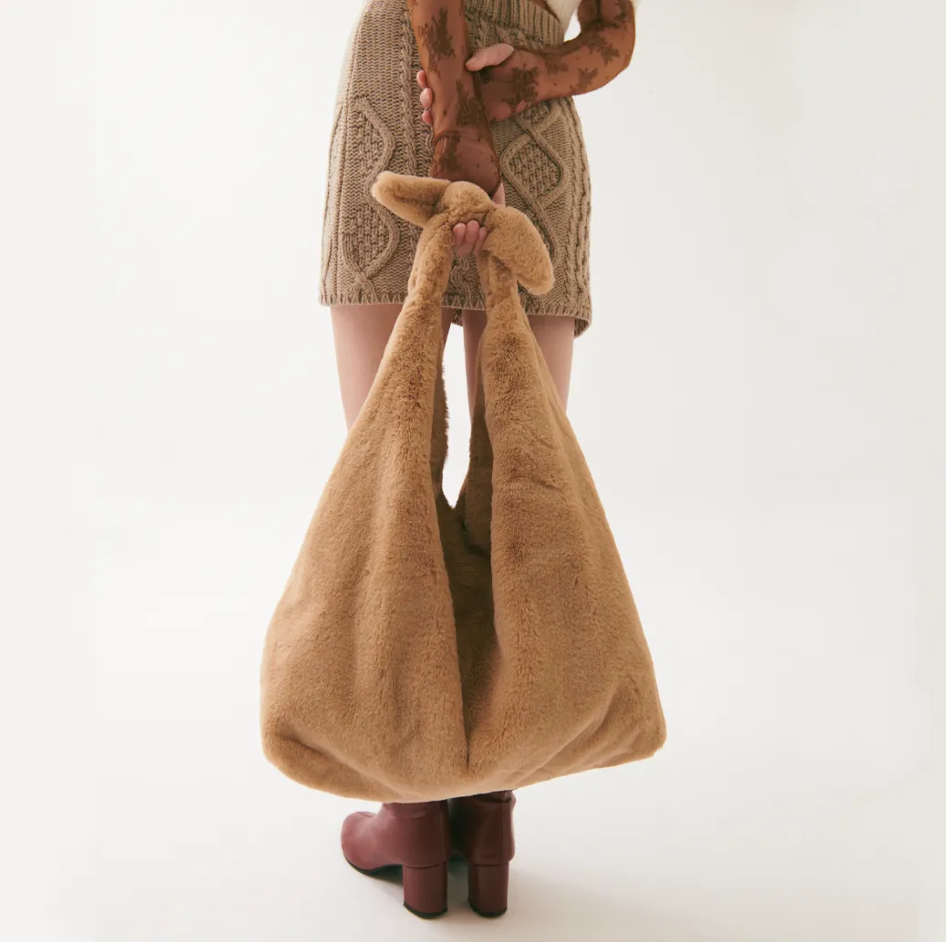 Maxi Ritz In Beige Faux Fur