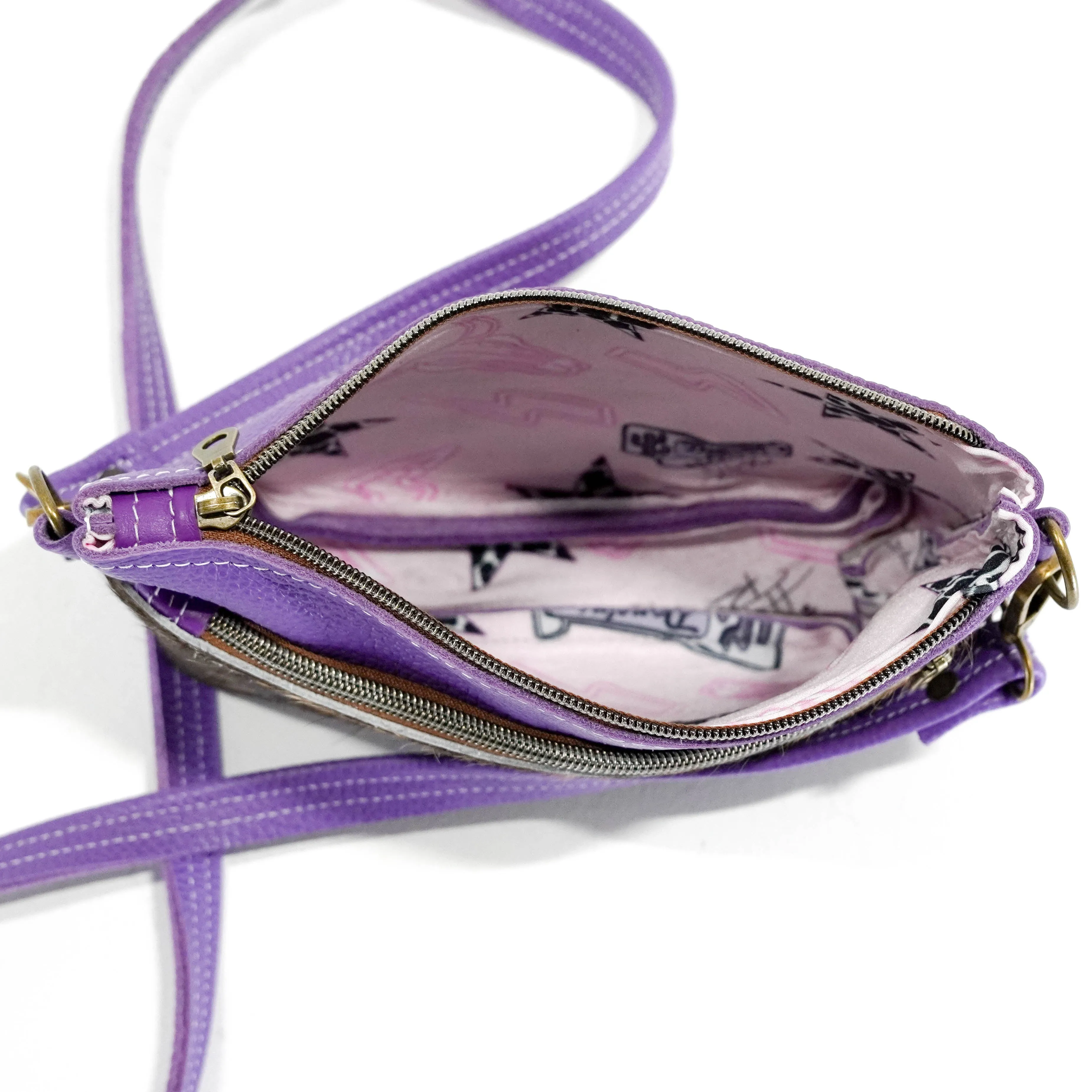 Miss Kitty - Brindle w/ No Embossed