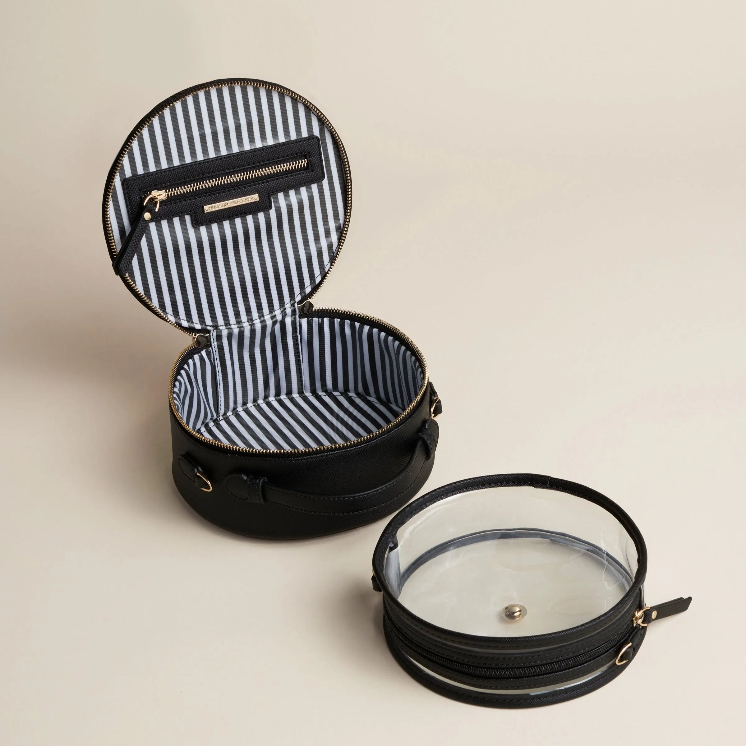 Nomad Round Travel Case - Black