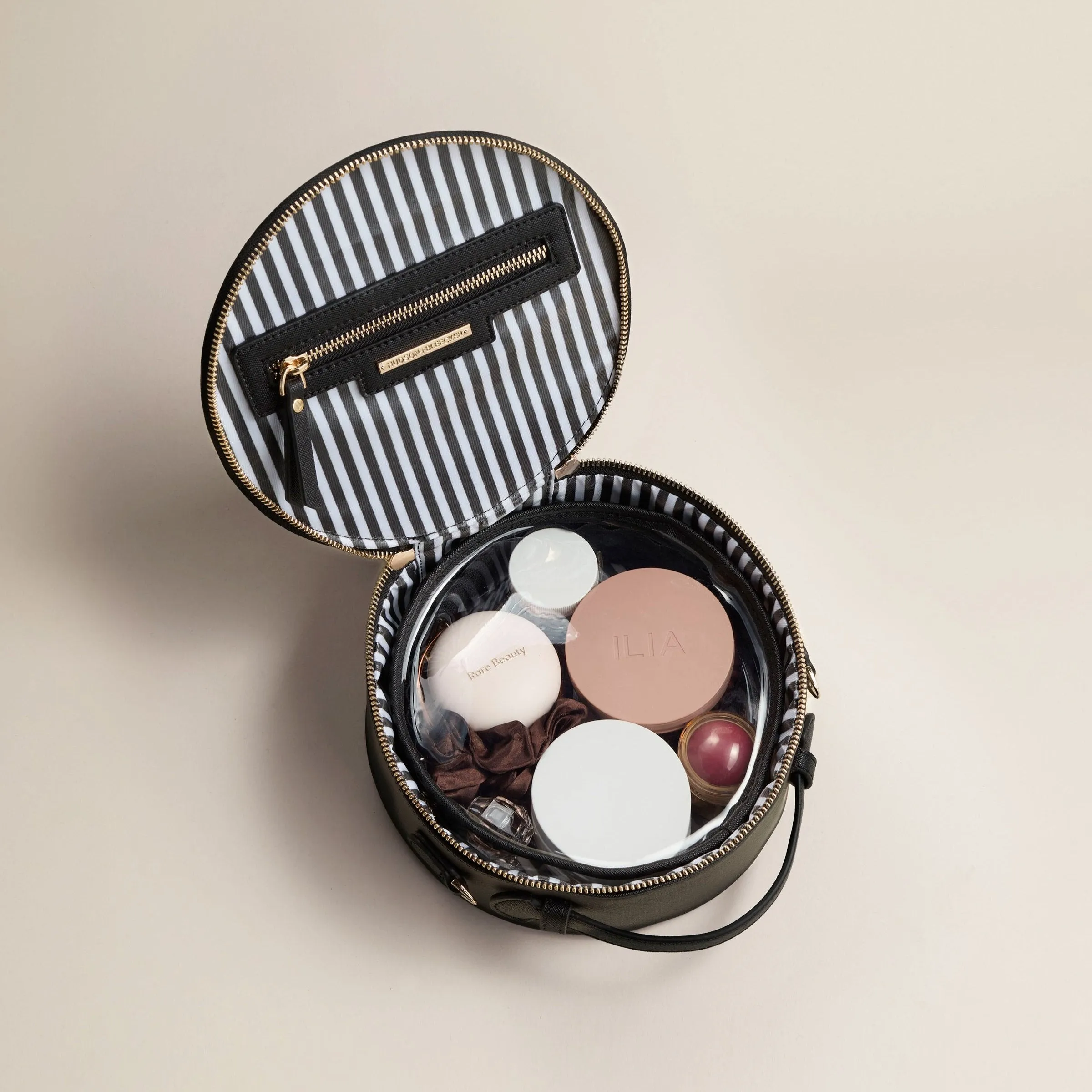 Nomad Round Travel Case - Black
