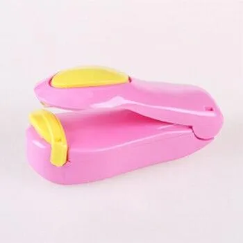 Portable mini sealing machine