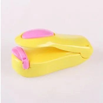 Portable mini sealing machine