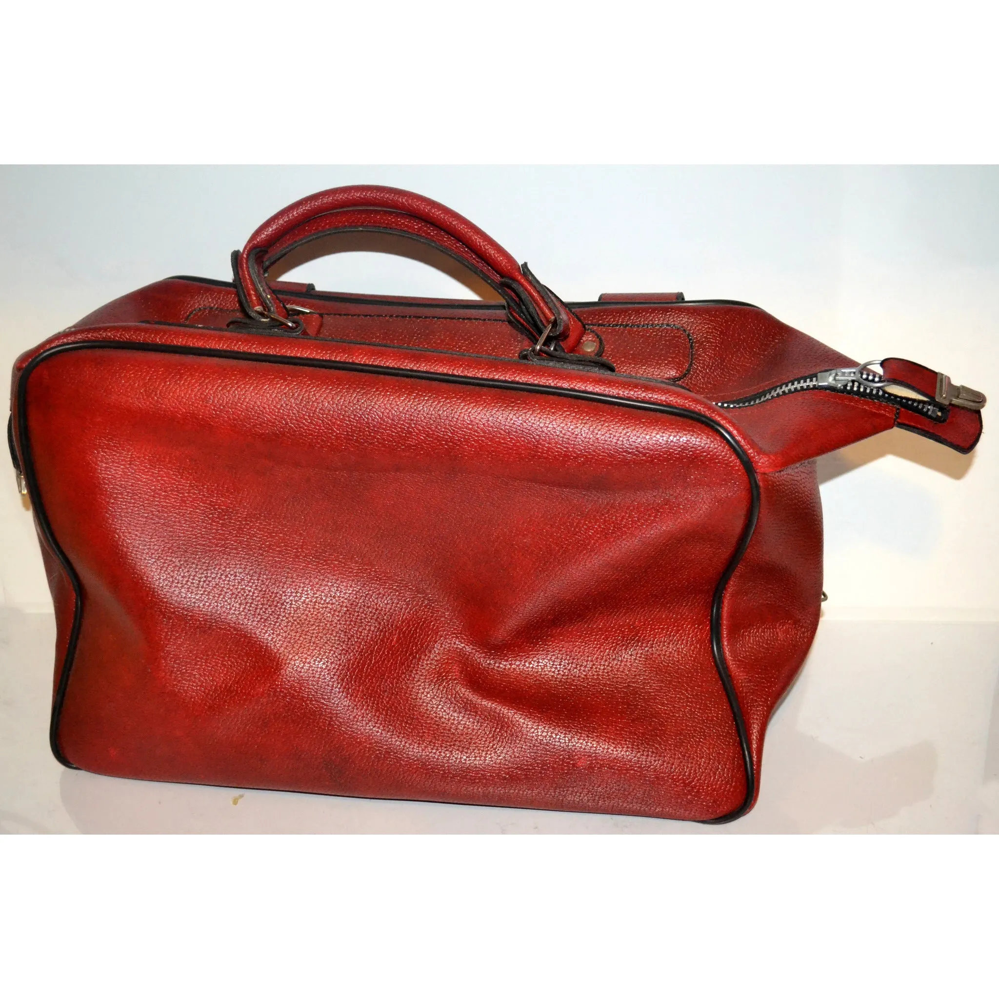 Red Faux Leather Zipper Travelbag
