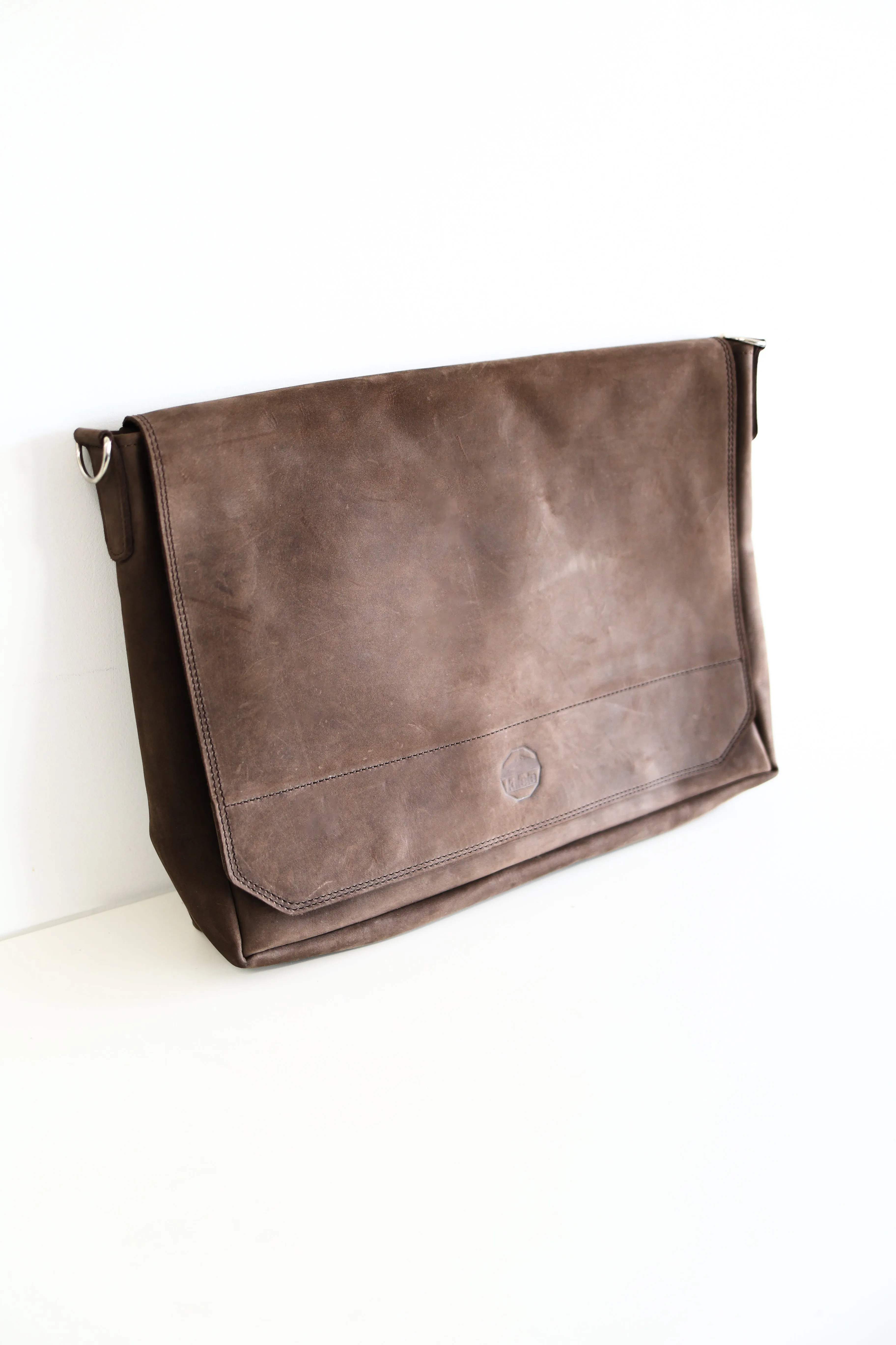 The "Wayne" Messenger Bag