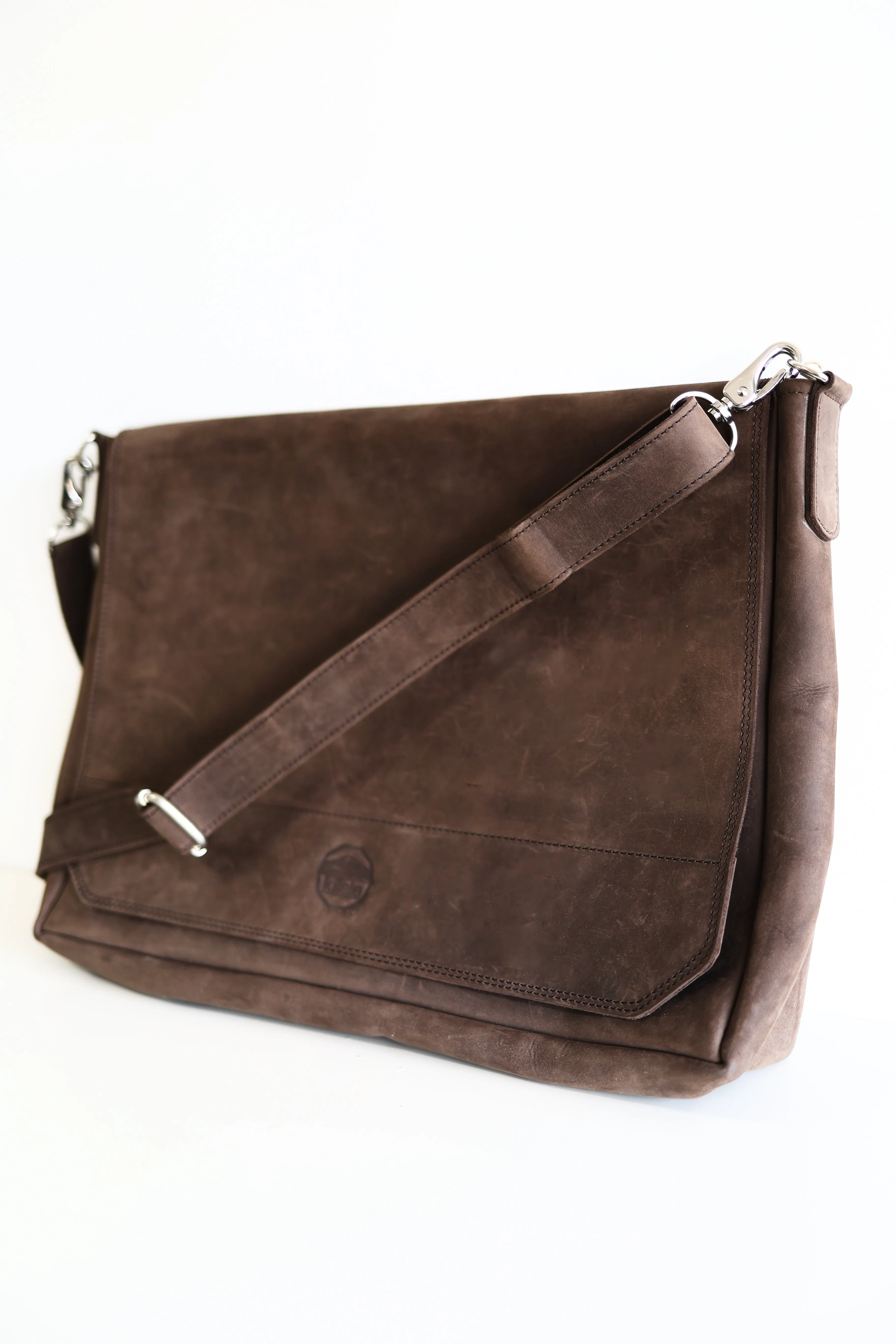 The "Wayne" Messenger Bag