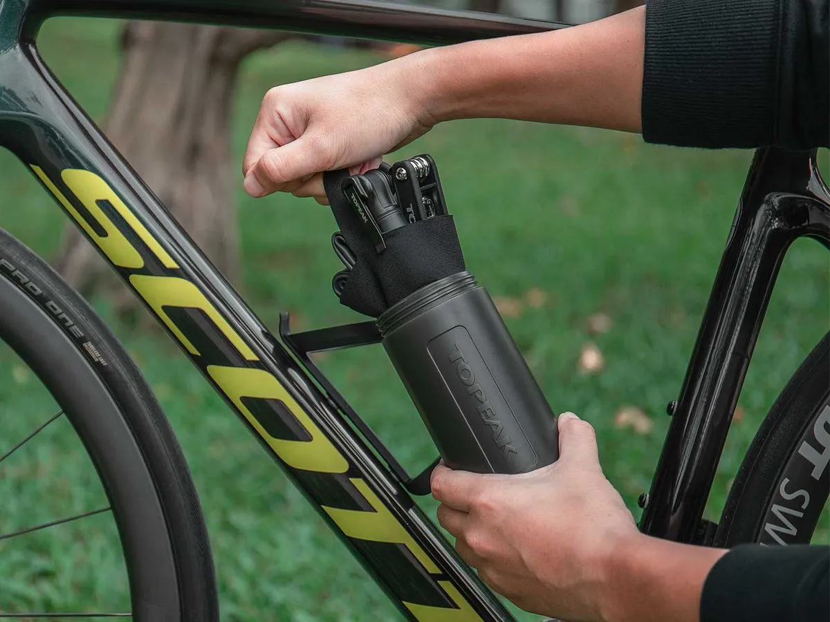Topeak Escape Pod Waterproof Storage Bottle 850cc   neoprene bag