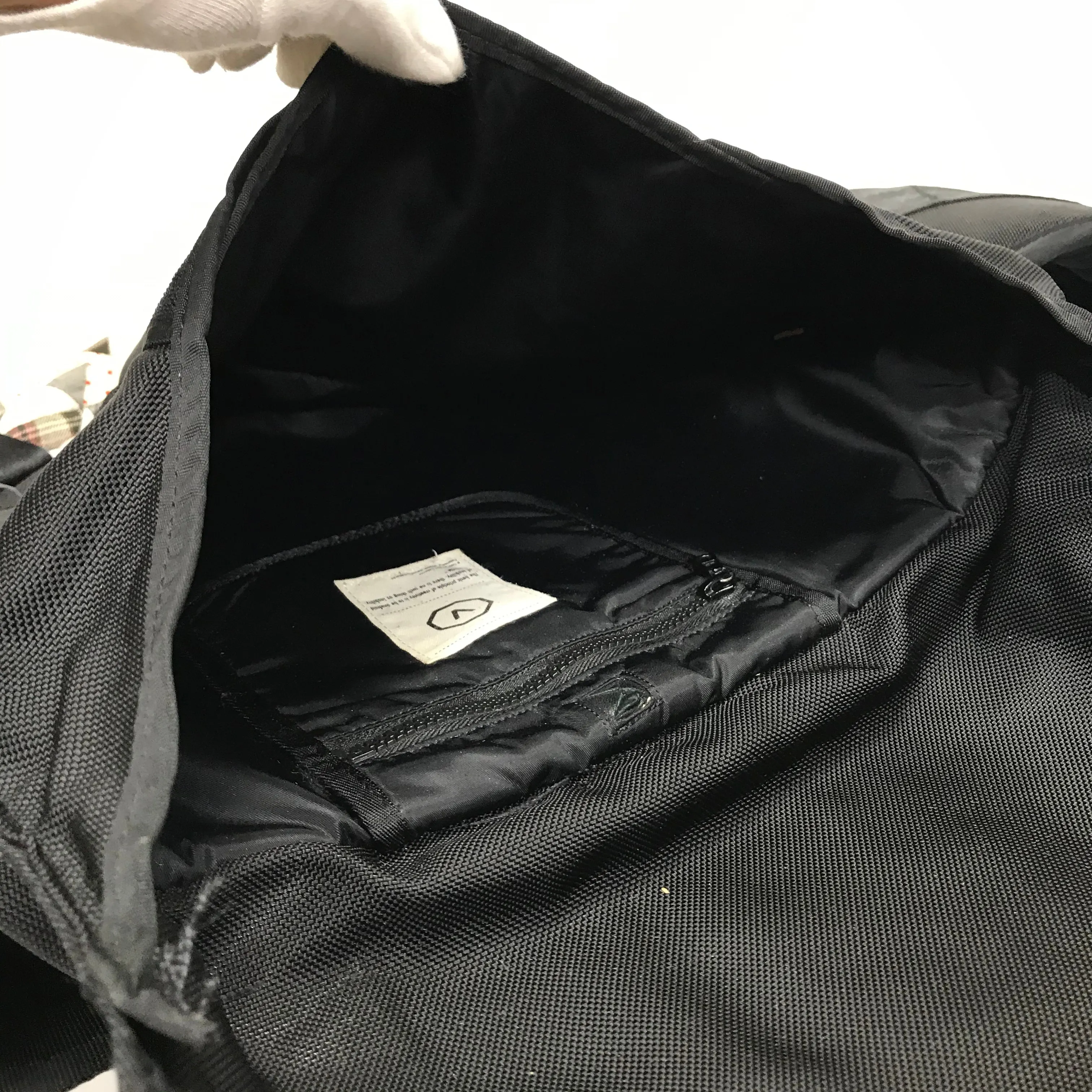 Visvim 08AW 18L E-Cat Shaker Ballistic Messenger Bag